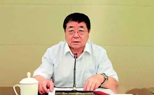 公务员与事业单位