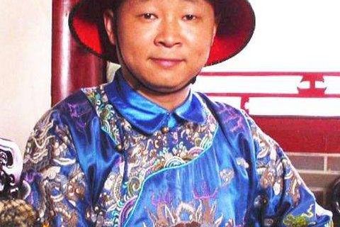 "三德子"赵亮娶超模老婆,为爱隐居山村养鸡,如今成小富豪