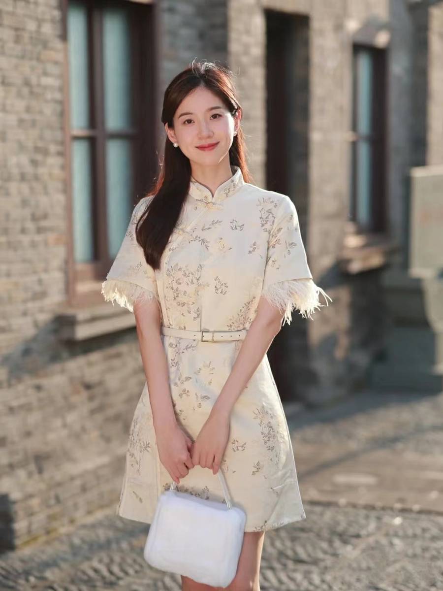 朋友说我穿上国风旗袍，自带温柔气质