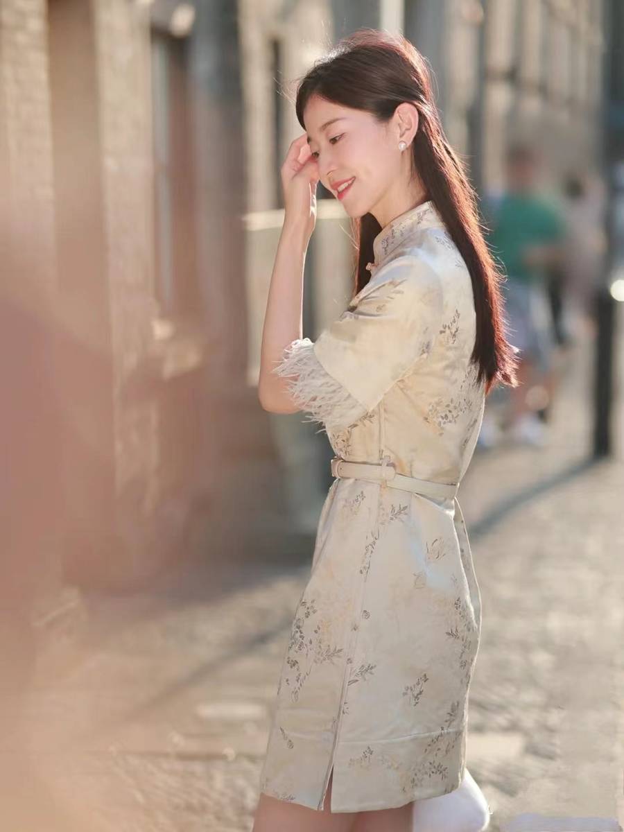 朋友说我穿上国风旗袍，自带温柔气质