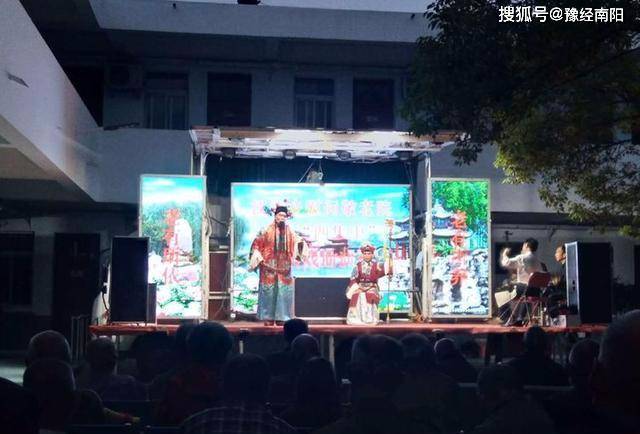 南阳汉冢人口_河南南阳盘鼓舞汉画像