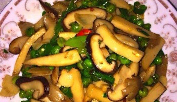 如何炒茄子土豆片 ad3b824a18fa4d4eb5b2a7b27ff8071e.jpeg