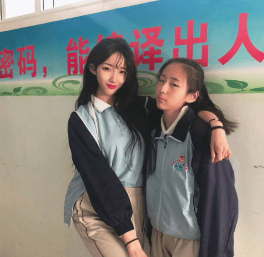 原创
搞笑段子,有两辆豪车相碰,司机二人争论不下
