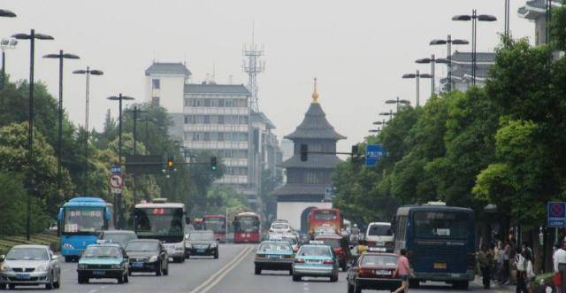 镇江市经济总量全国排名_全国一等奖手抄报