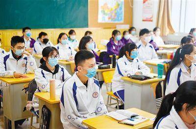 『实话』主要看这两门学科的成绩班主任说了大实话：学生是否聪明