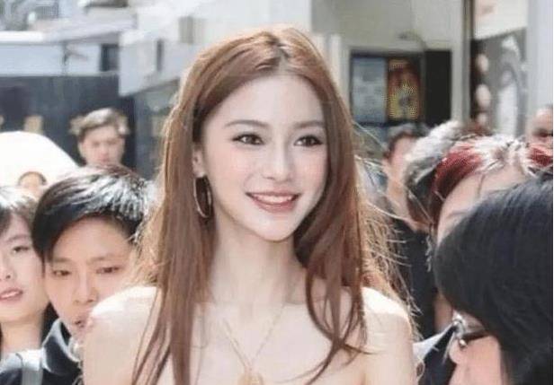 嫩模时期baby颜值太绝了甜甜软软又美又仙怪不得能嫁给黄晓明