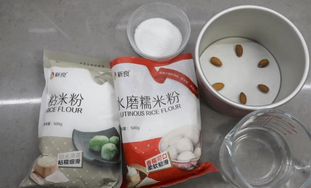 面粉是不是就是糯米粉 f750abf22bbe447da4892a5b2f3295fc.png