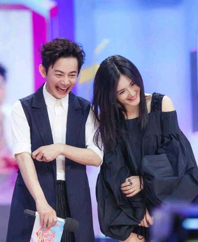 何炅谢娜最新真实消息 2148321ce62f4b68bddcf7034d988ecb.jpeg