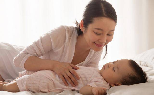 「父母」父母现在知道还不晚宝宝的睡眠质量不好？多半是这3个原因