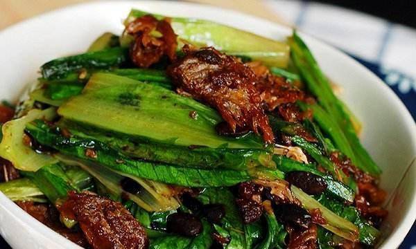 豆豉鲮鱼油麦菜的做法最正宗的做法 328e486321ec4e4ab2a202eaac534830.jpeg