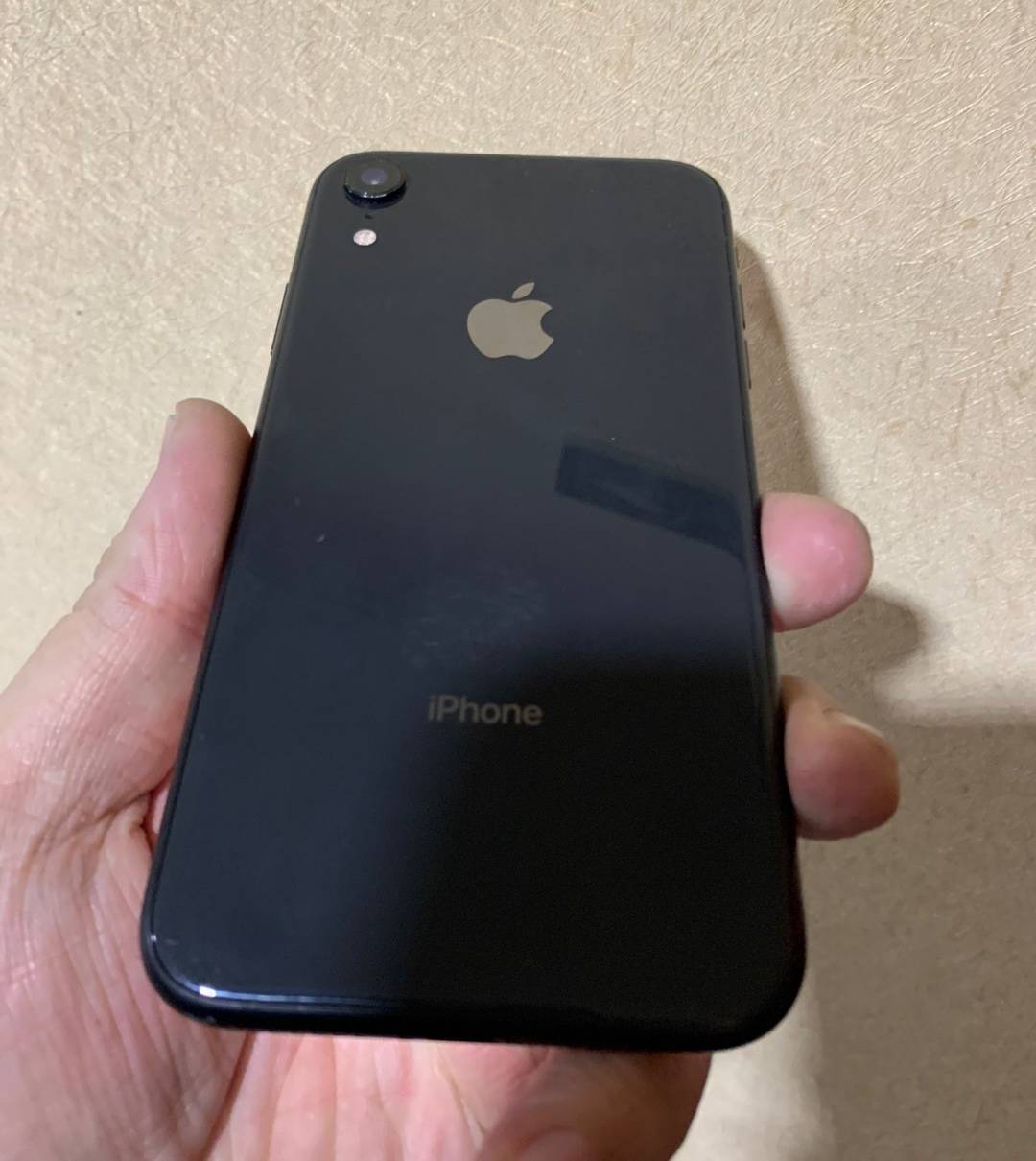 网友花3500买iphonexr收到货才发现猫腻