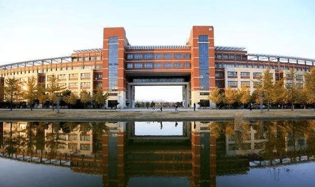 2020年包分配的三所大学，考上就赚到了！