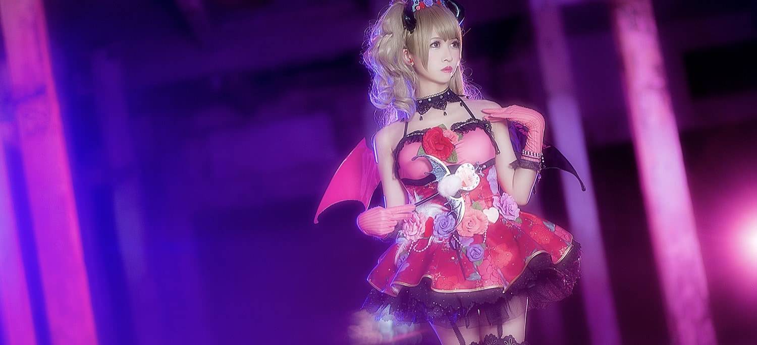 cos:恶魔小鸟酱,嘟嘴卖萌很可爱呢.