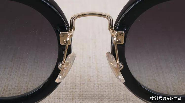 北京|Miu Miu缪缪眼镜介绍，及Miu Miu缪缪眼镜太阳镜的维修修理