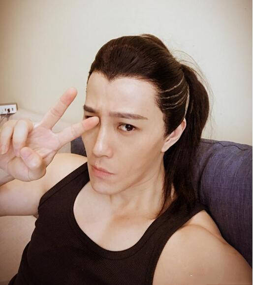 怎么调整自己的脸 1d978aa02e6641b18ac39ee68397f3d7.jpeg