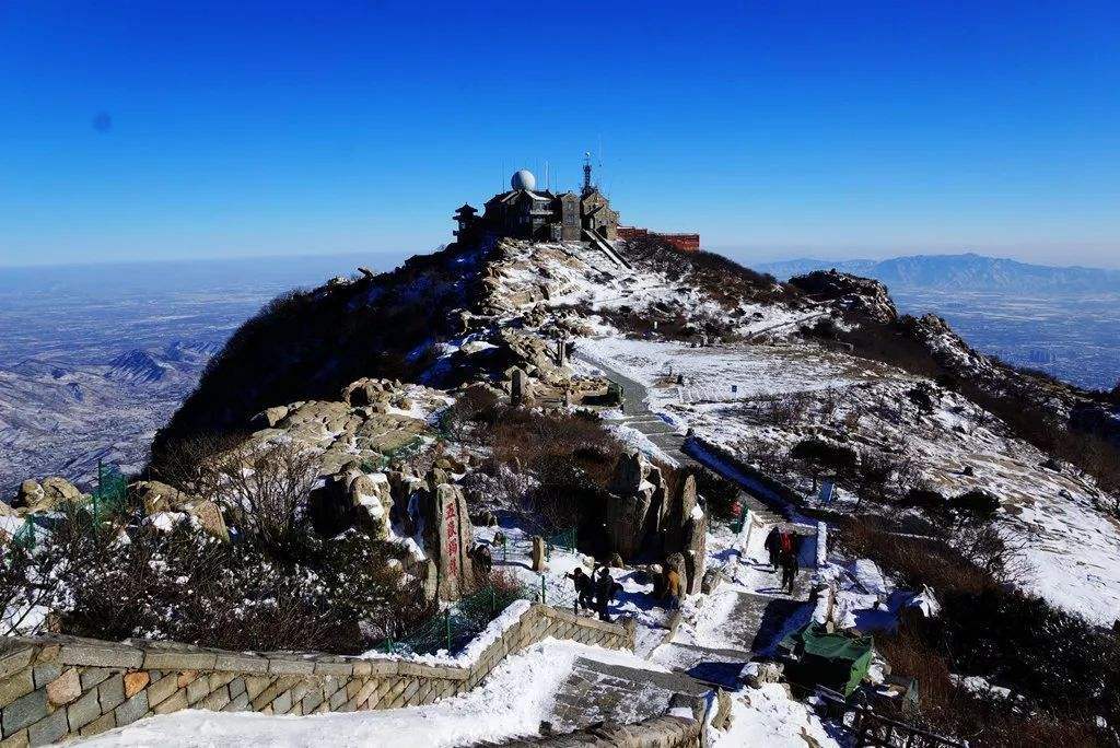 泰山五岳独尊风景秀丽