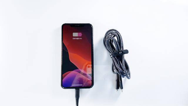 任性10年质保，一般人别想把这条数据线搞坏！