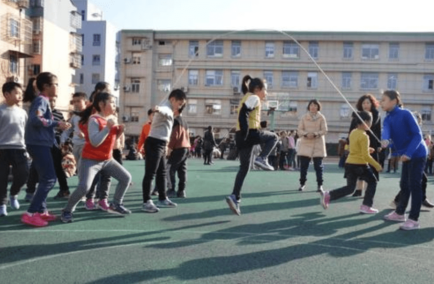 小孩子几岁可以上军校 872871e6b9a043488a1e7b2609b9f4bf.png