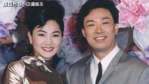 她是费玉清前女友,费玉清为她单身至今,她再婚后做了他30年铁粉