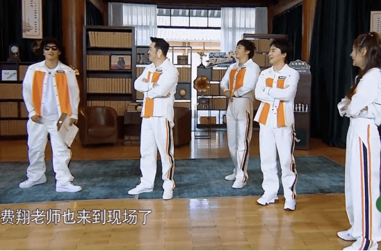 关晓彤▲婚纱装扮也比baby丑,《奔跑吧》关晓彤被排挤?与baby全程无互动