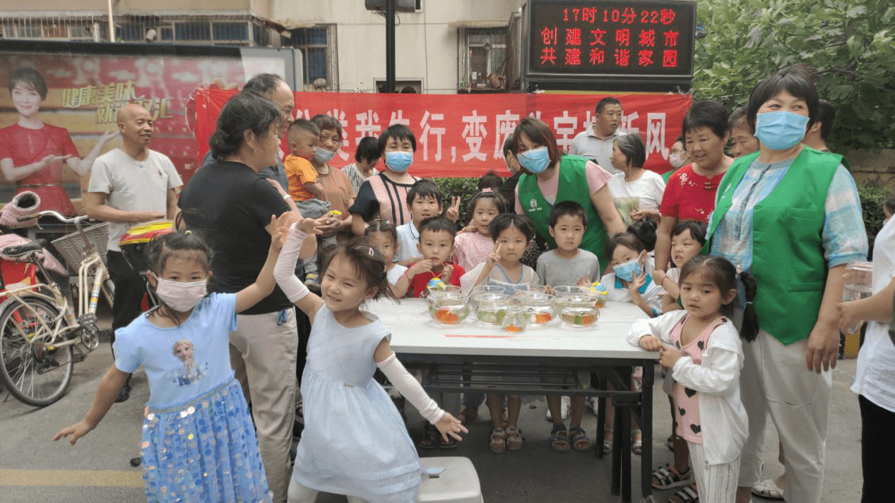 鱼草什么成语_草什么花什么成语(2)