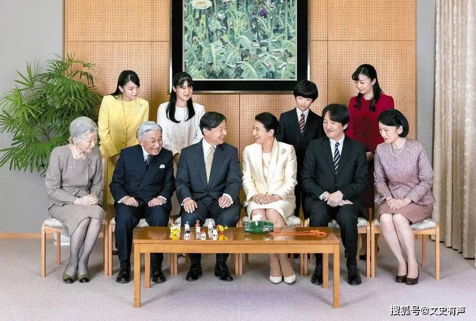 日本天皇一族号称"万世一系",一直没有改朝换代,现任的第126代天皇就