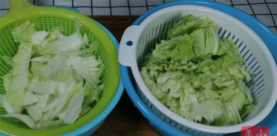 何大厨白菜炖豆腐的家常做法 646fba957e0b4495bbaf1f9a774a27e9.png