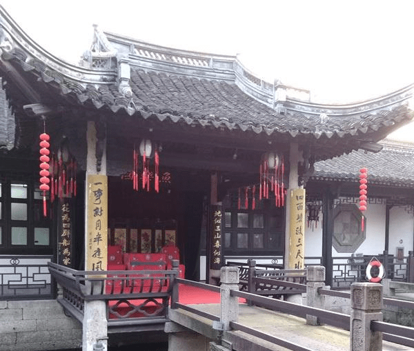 原创生母早逝，姨母成为他的继母，女佣人和他继母吵架就告诉他真相