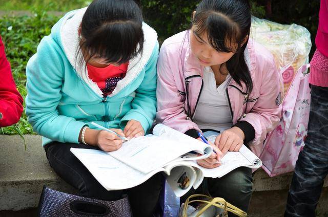 初中生抄作业的3句暗号你若全说过同桌铁定是学渣了