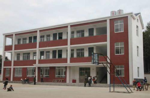 中师毕业31年,他在乡村小学校当校长伦敦奥运会辣妹组合 中师毕业31年,他在乡村小学校当校长伦敦奥运会辣妹组合