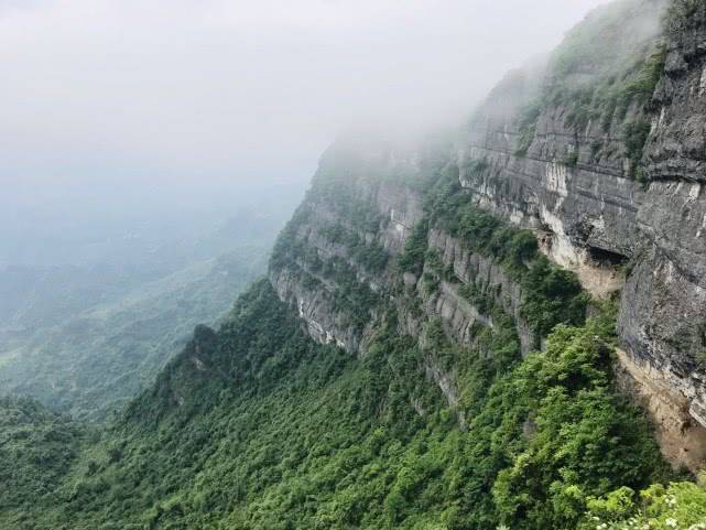 八面山燕子洞:探险者的乐园_湘西