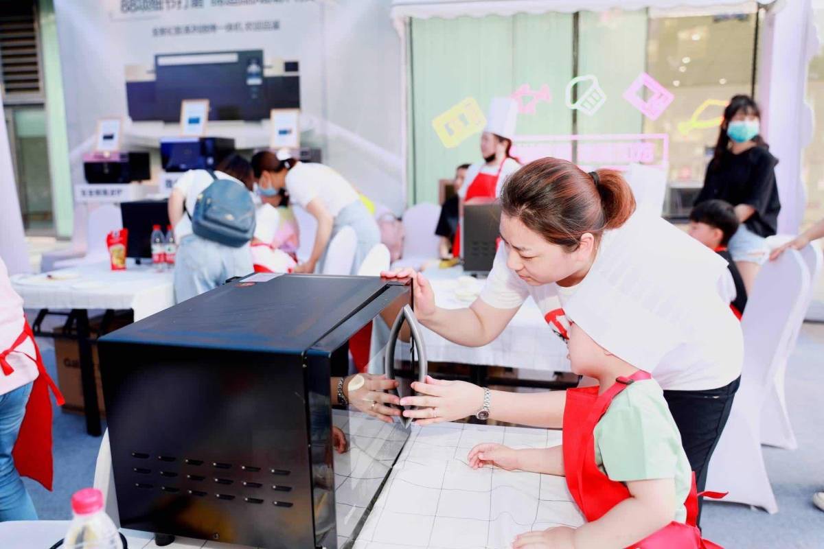 格兰仕首款新品，苏宁易购力挺，微烤一体机让美食一步到位！-家电圈官网