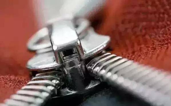 怎么样上拉链头子 4898b6b260904052b959d359edcf9351.jpeg