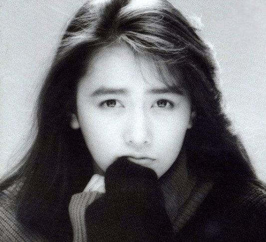 盛世美颜女神照片 c1235d5e117e4b038b5da9b8b8c5eabd.png