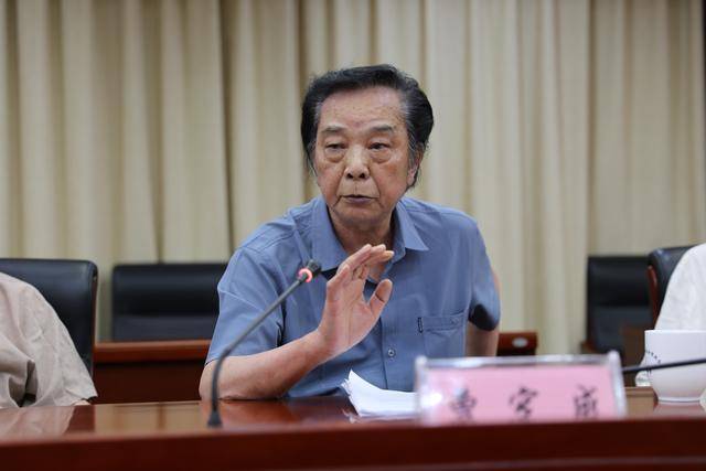 黄军简谱_黄军背包