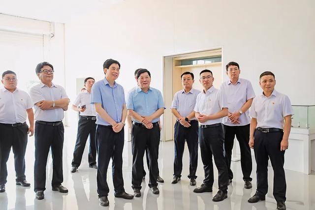 江苏省国资委党委副书记,副主任沈建生一行到徐矿集团