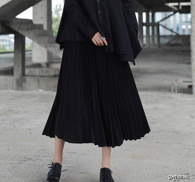 小个子女生冬季裙装穿搭技巧 bd87dbe87c6b49d8bfb77a1010a350df.jpeg