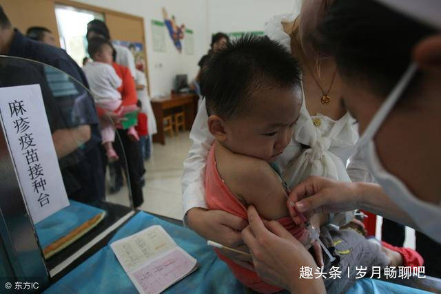 终身|只因妈妈的一个疏忽，要谨记！新生男婴吃了糖丸后落下终身残疾