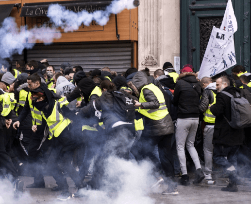 原创终究还是发生了!美国暴乱持续升级,给了新冠疫情"反扑"的机会
