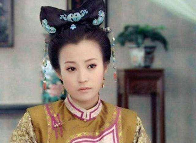 2002年对于郝蕾来说很重要, 她因为参演古装剧《少年天子》中"静妃"一