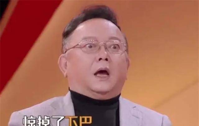 原创不敢老的王刚：网恋小20岁娇妻，和儿子差60岁，凌晨4点挣奶粉钱