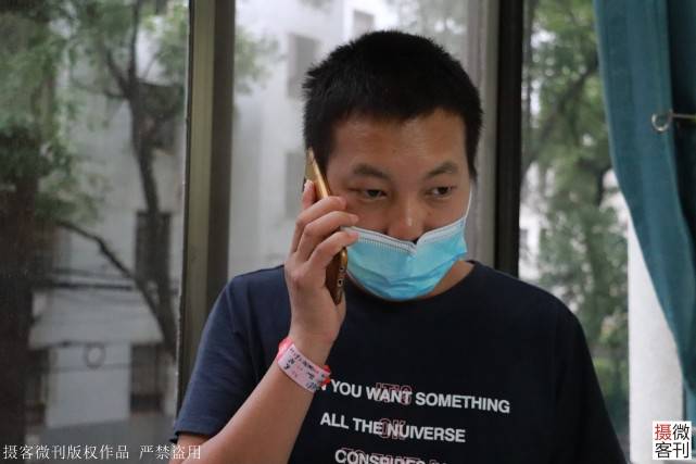 女儿|一月后大女儿患血癌恳求妈妈：别放弃我女子生下二胎全家喜悦