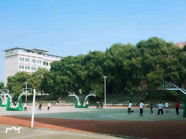 衡东县第一中学
