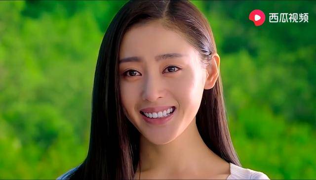 原创张天爱最美的片段42寸的大长腿快溢出屏幕男演员的反应好真实