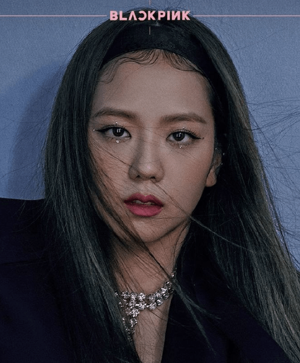 blackpink回归预告第三弹,朴彩英扎起蓝色双马尾,发量