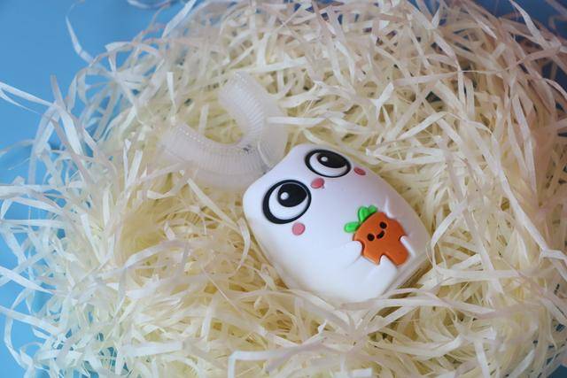 力还|打破传统牙刷壁垒，牙齿清洁更给力还支持消毒超声波U型牙刷来袭