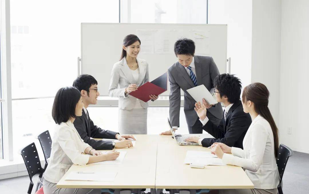 怎么在学校当维修工 da9cb8c1a96641818a77a26ab7875e1f.jpeg