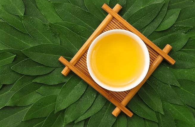 2,饮茶具有散热降温,生津止渴的作用