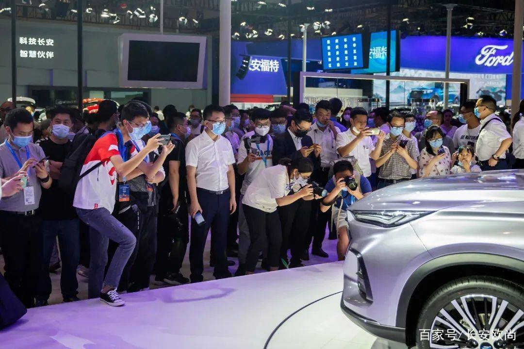 长安欧尚科赛2020款 长安欧尚科赛5等车型 也一同霸屏重庆车展 现场