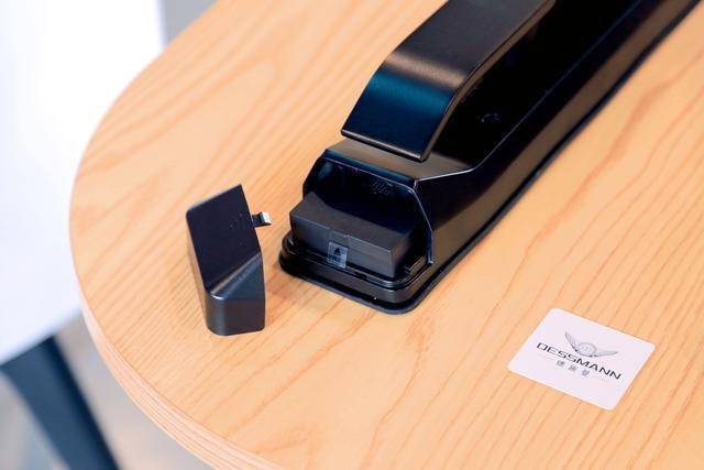 智能锁是什么电池 09a2fe0f65004e18acbd346b0f39867f.jpeg